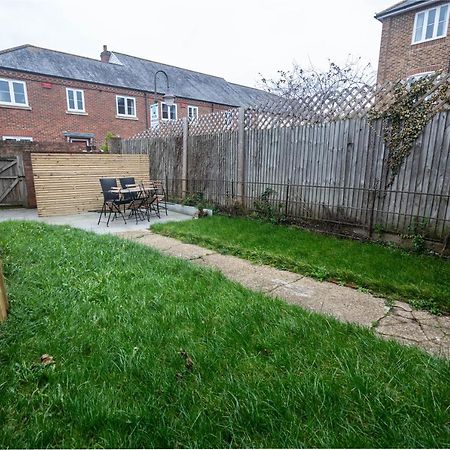 The Becket - Three Bedroom City Centre House With Parking Canterbury Dış mekan fotoğraf