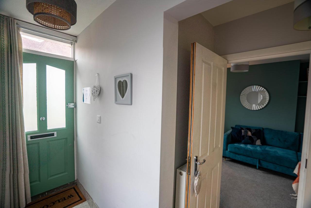 The Becket - Three Bedroom City Centre House With Parking Canterbury Dış mekan fotoğraf