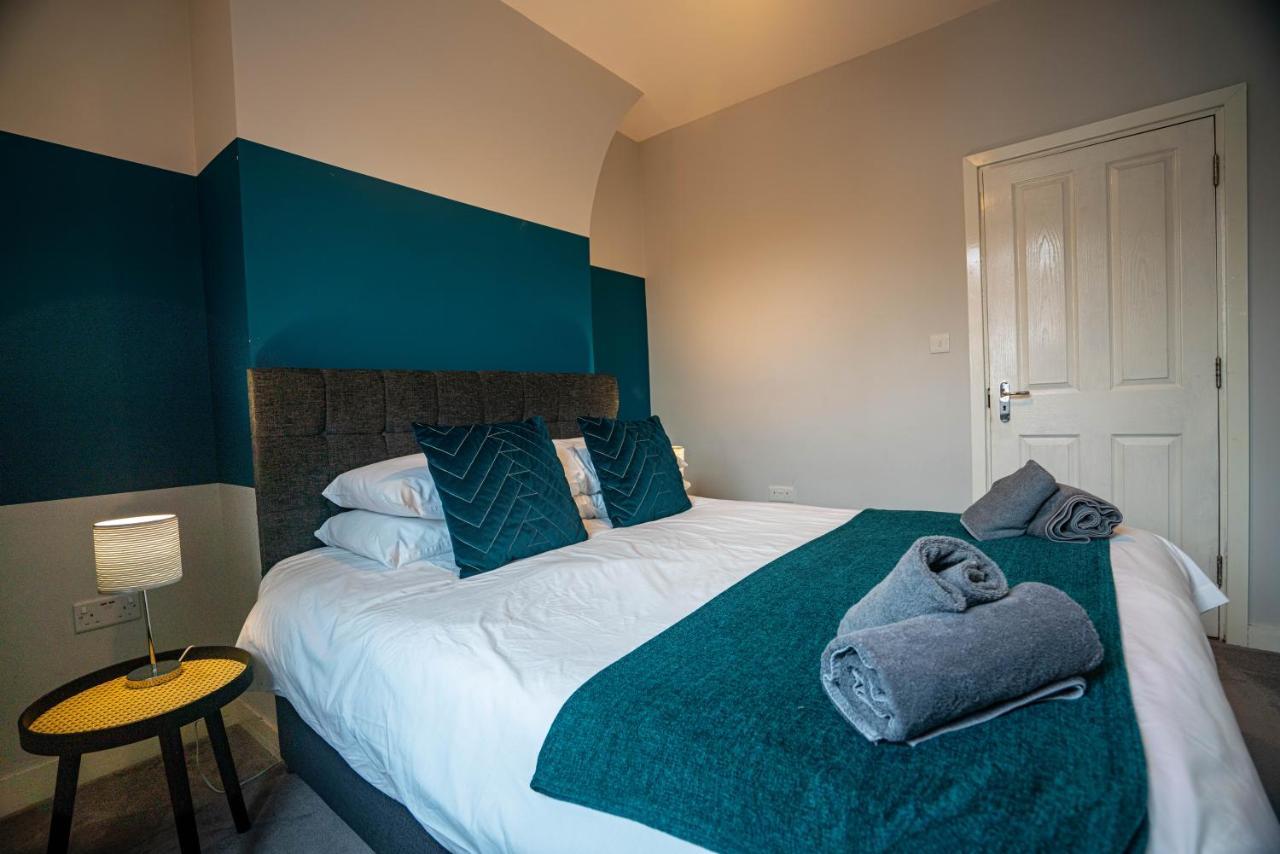 The Becket - Three Bedroom City Centre House With Parking Canterbury Dış mekan fotoğraf